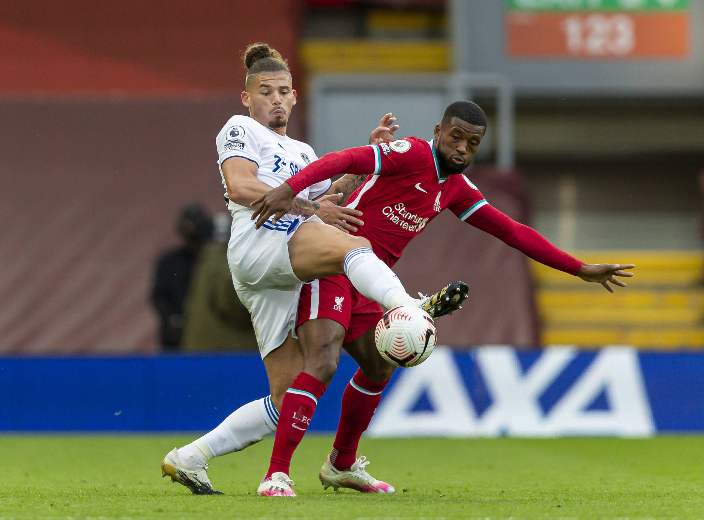 這一對比揭 這一對比揭